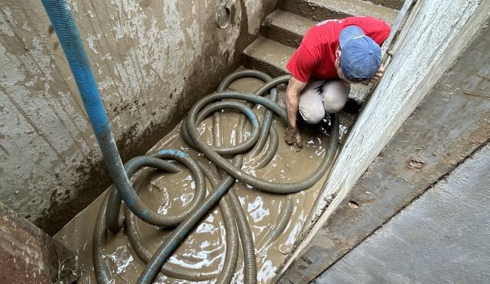 Water Extraction by Expert